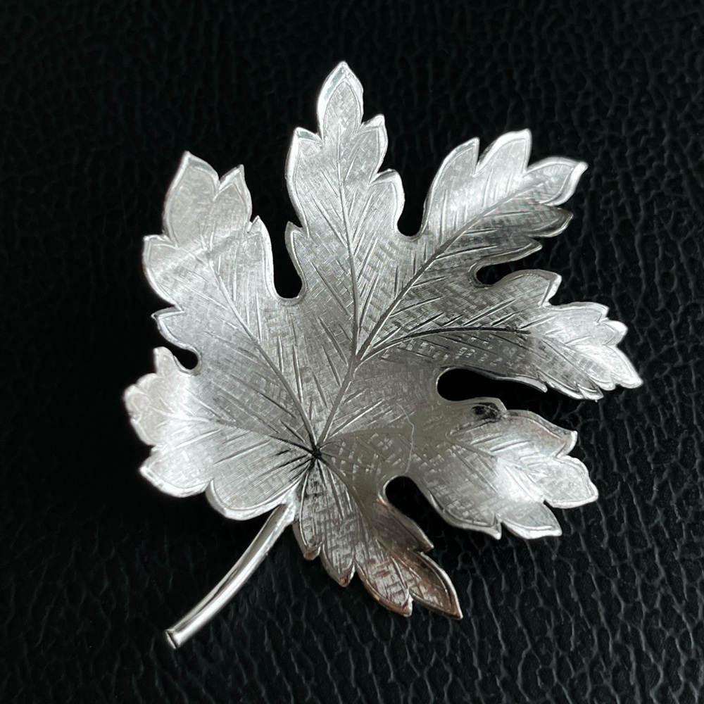 Vintage silver leaf pin brooch